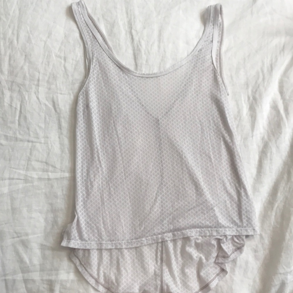 Lululemon exercise top